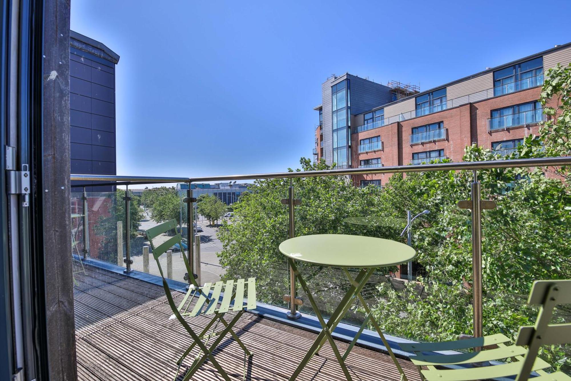 Princess Lofts City Centre Studios With Nespresso Coffee Machines & New Fast Wifi By Stayright Swansea Exterior photo