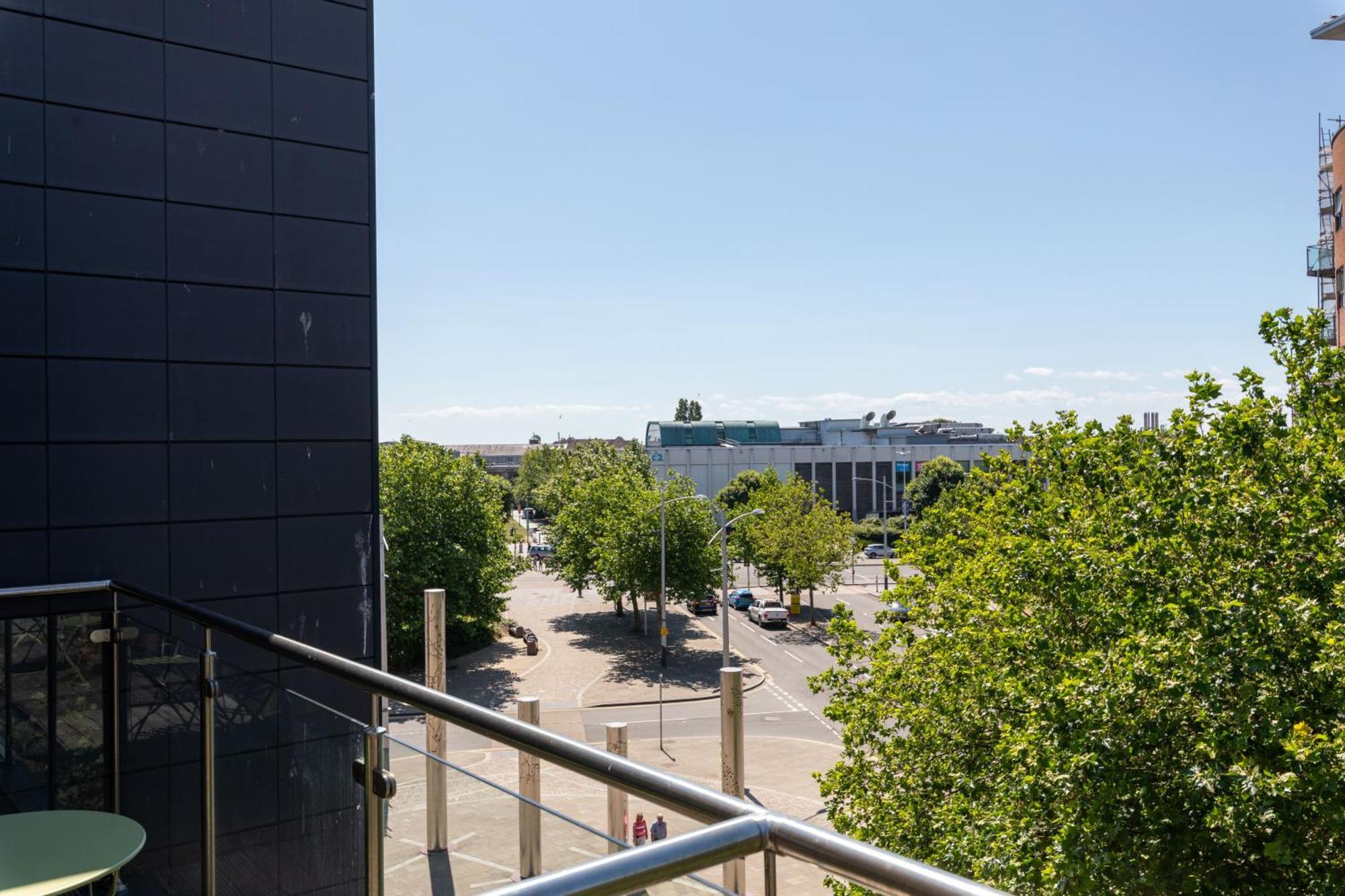 Princess Lofts City Centre Studios With Nespresso Coffee Machines & New Fast Wifi By Stayright Swansea Exterior photo
