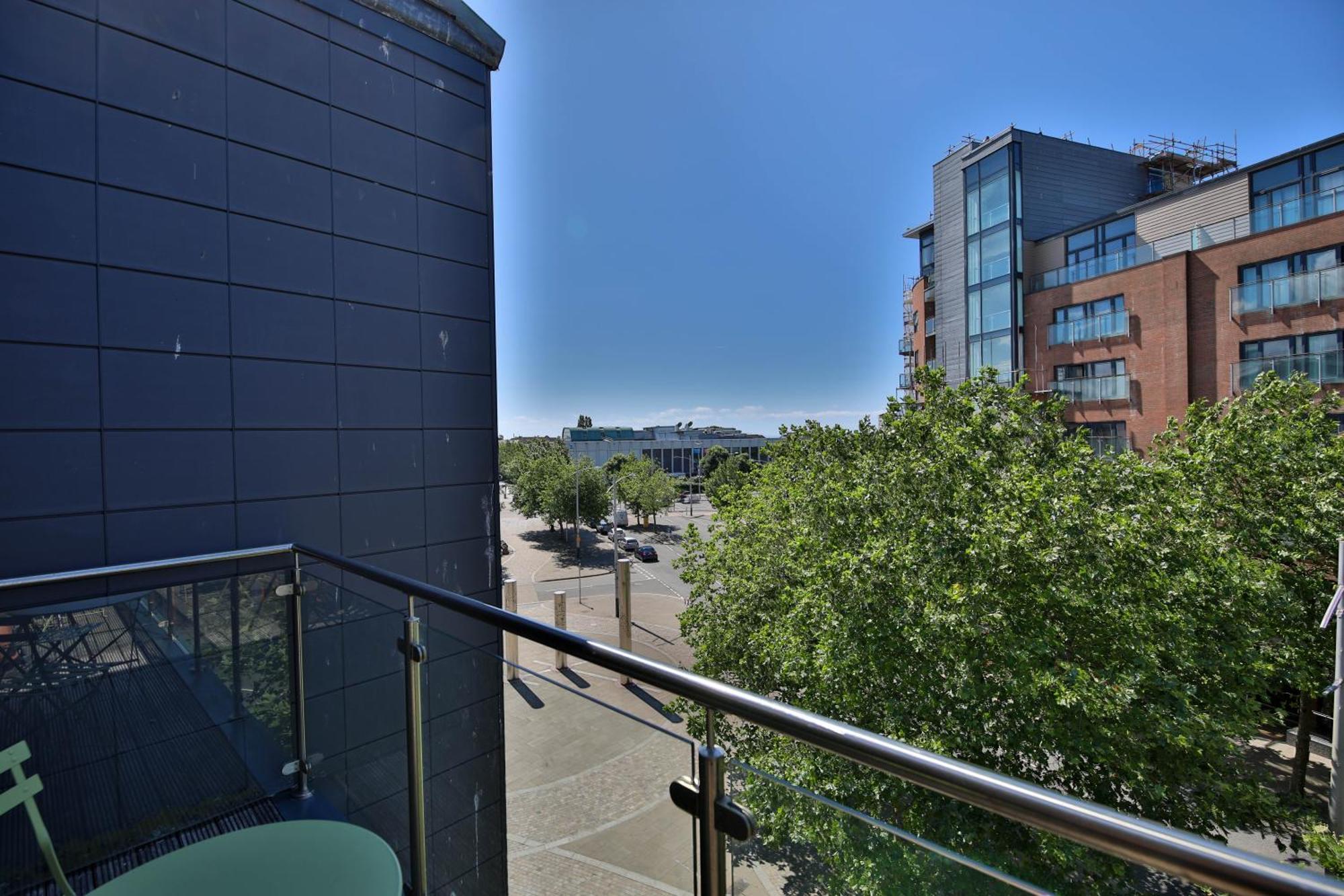 Princess Lofts City Centre Studios With Nespresso Coffee Machines & New Fast Wifi By Stayright Swansea Exterior photo