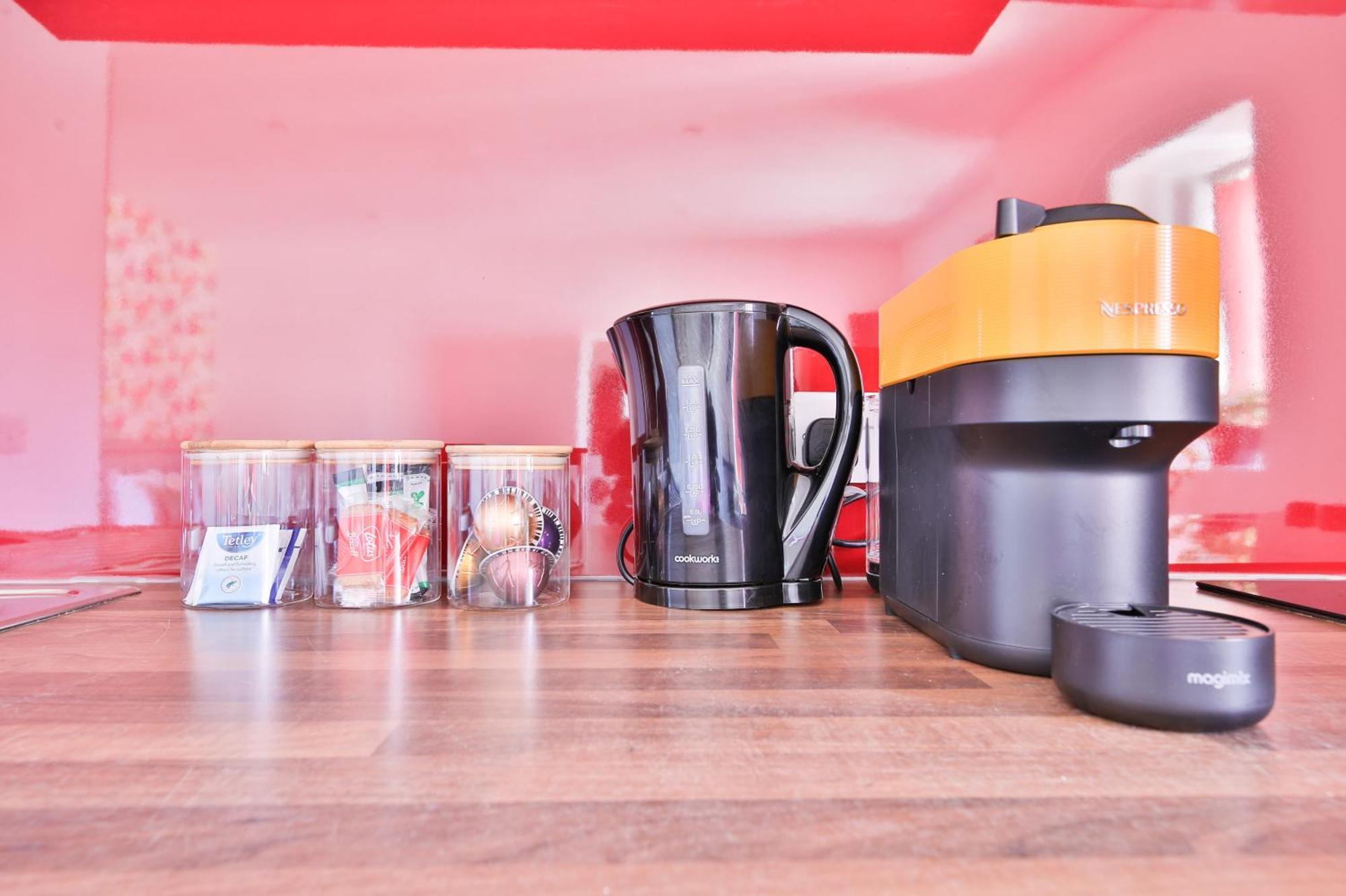 Princess Lofts City Centre Studios With Nespresso Coffee Machines & New Fast Wifi By Stayright Swansea Room photo